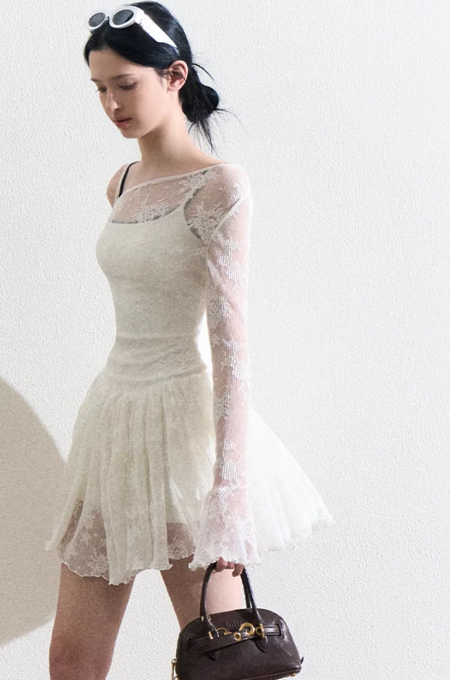 Slim Lace Sports Dress - Image 11
