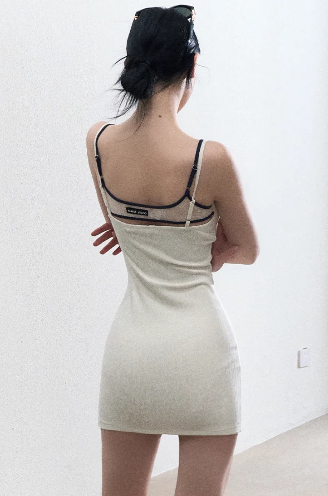 Slim Lace Sports Dress - Image 3