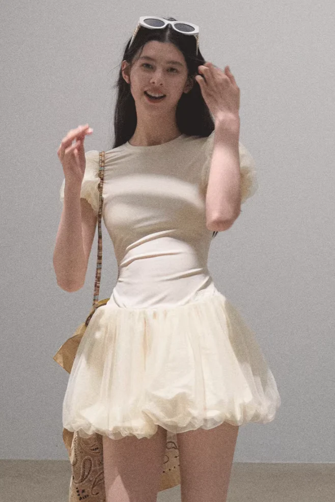 Slim waist light dress - Image 2