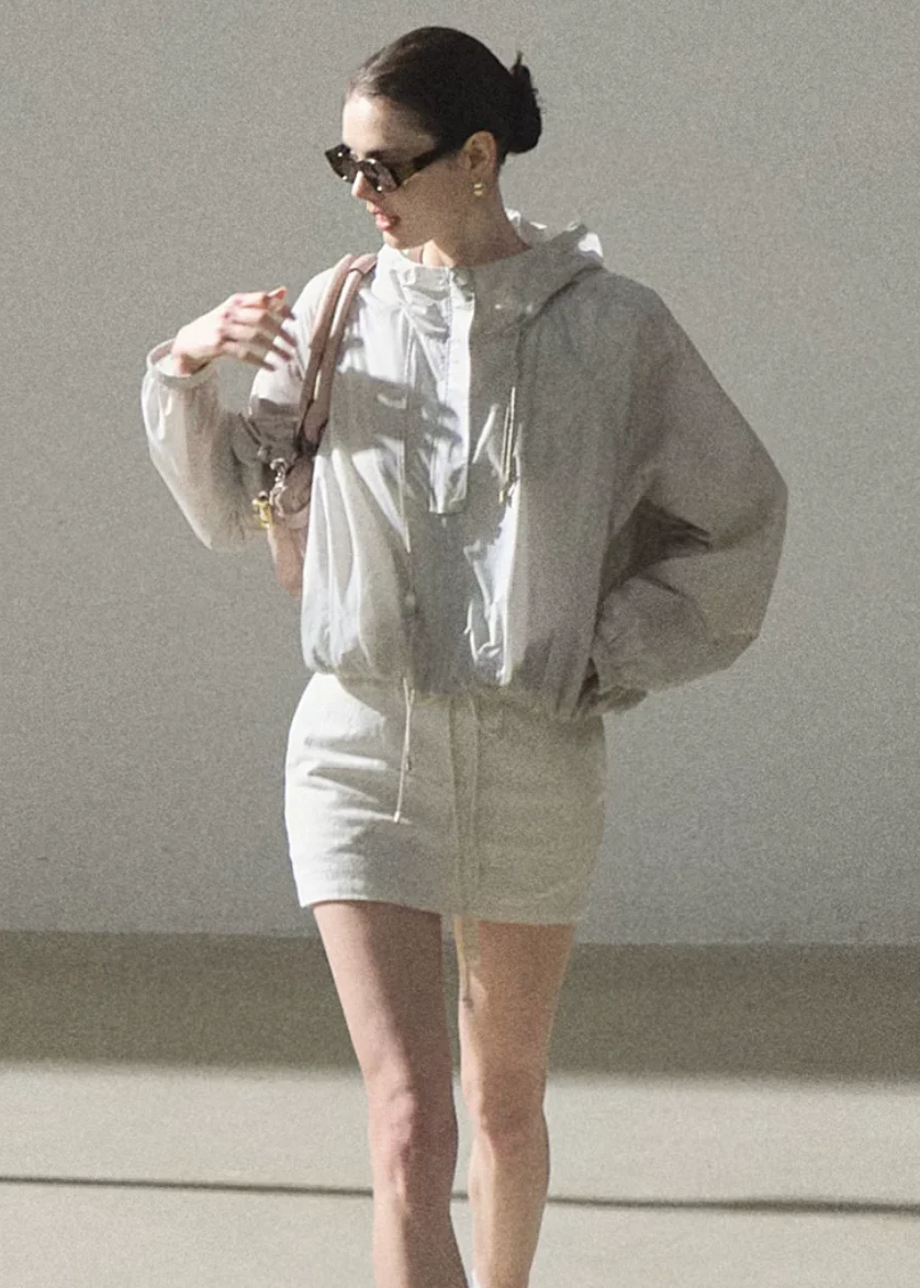 Soft Air UV Jacket - Image 9