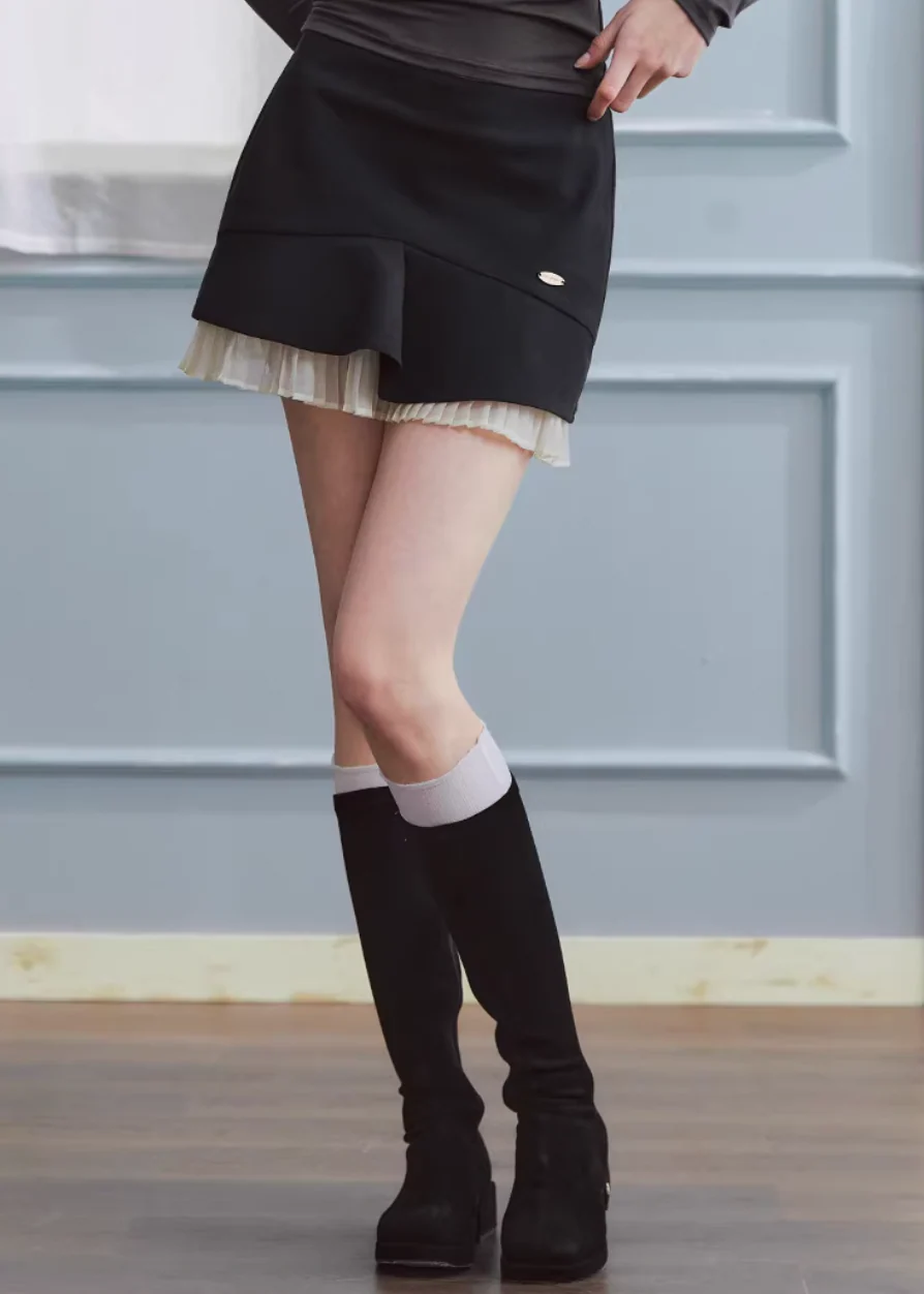Soft Edge Layered Mini Skirt - Image 3