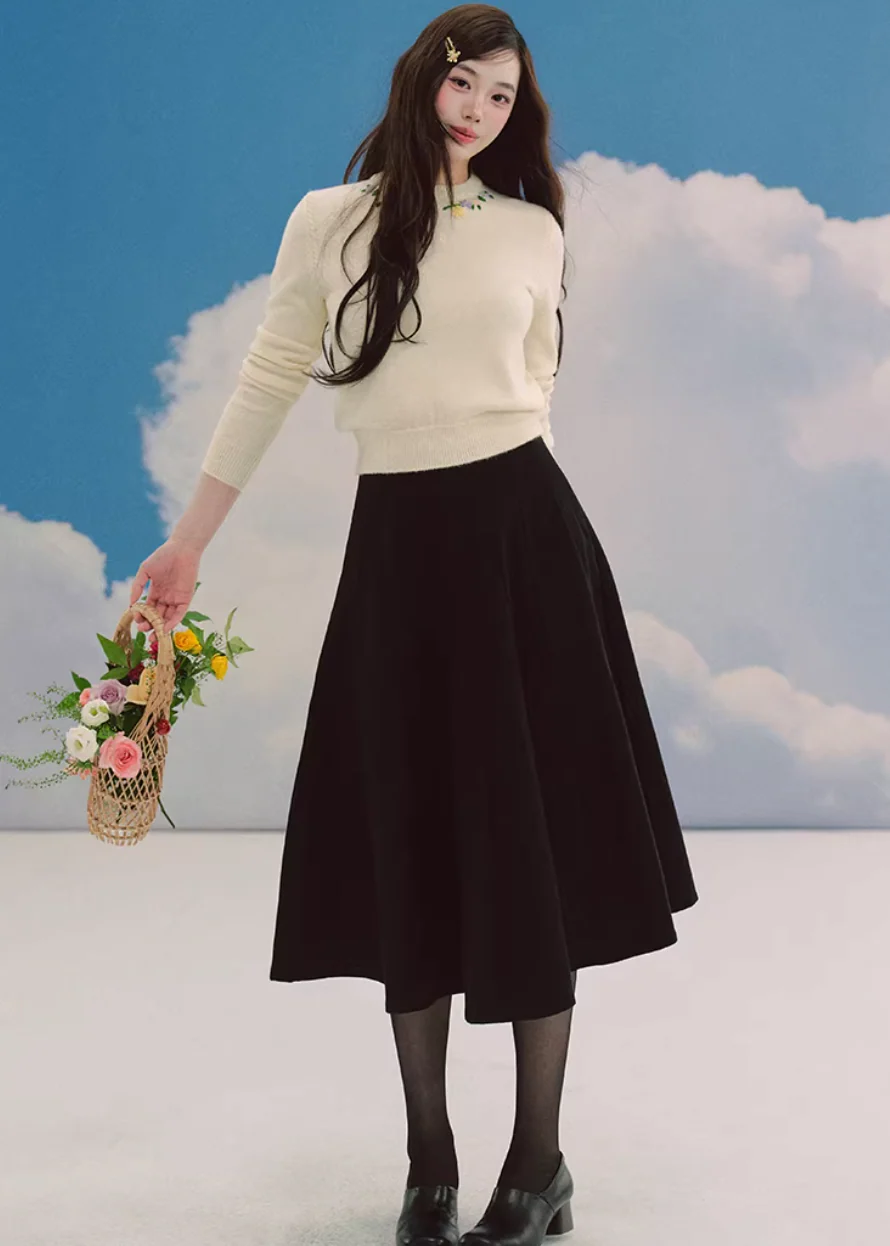 Soft Garden Crew Neck Sweater - Image 4