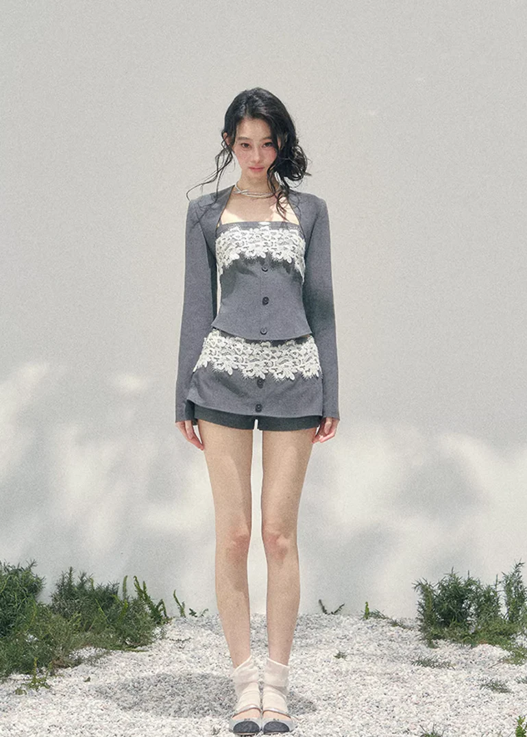 Sous-Courant Lace Three-Piece Set - Image 11