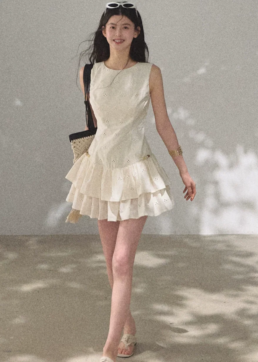 Summer Bloom Embroidered Dress - Image 4