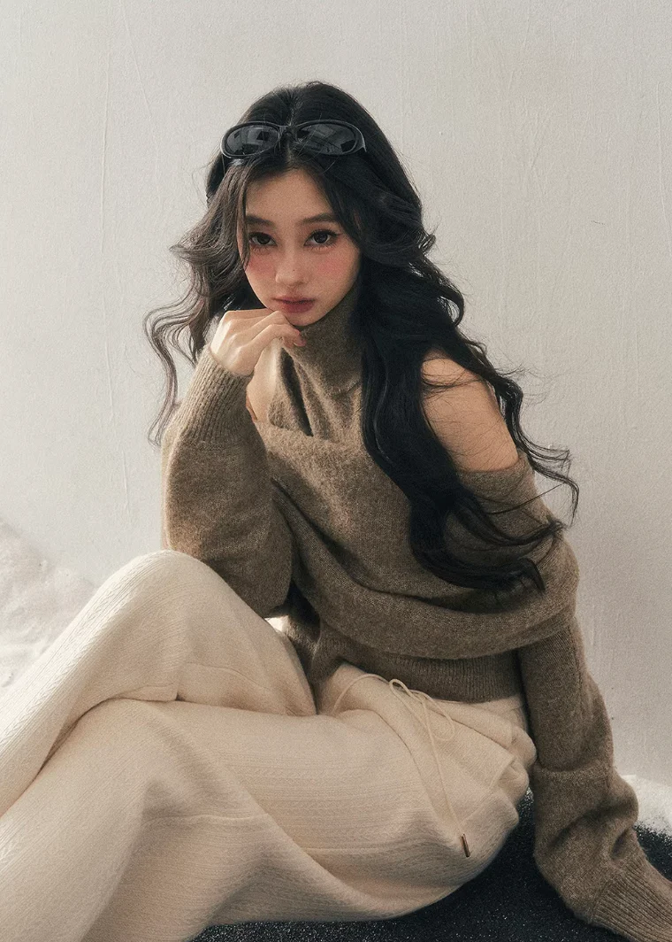 Sunset Echo Off-Shoulder Knit - Image 8