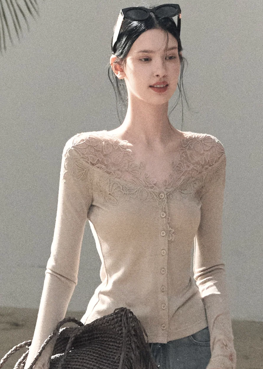 Sunset Narrative Lace Cardigan - Image 4