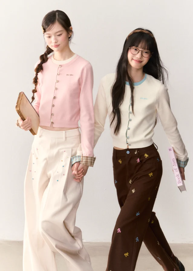 Sweet Patchwork Contrast Knit Cardigan - Image 8