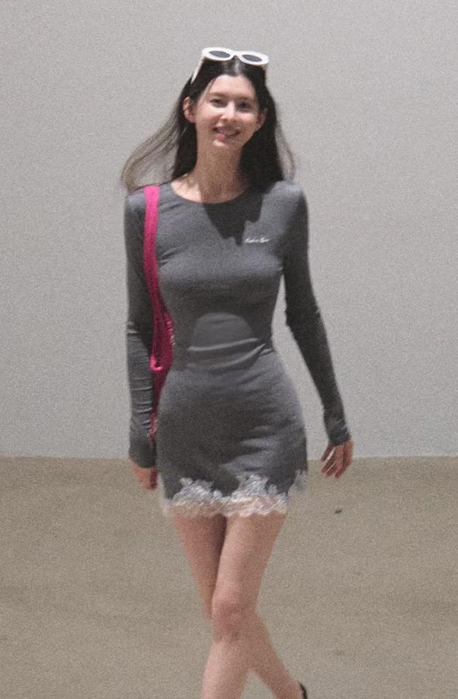 Tencel Lace Slim Knit Dress - Image 4