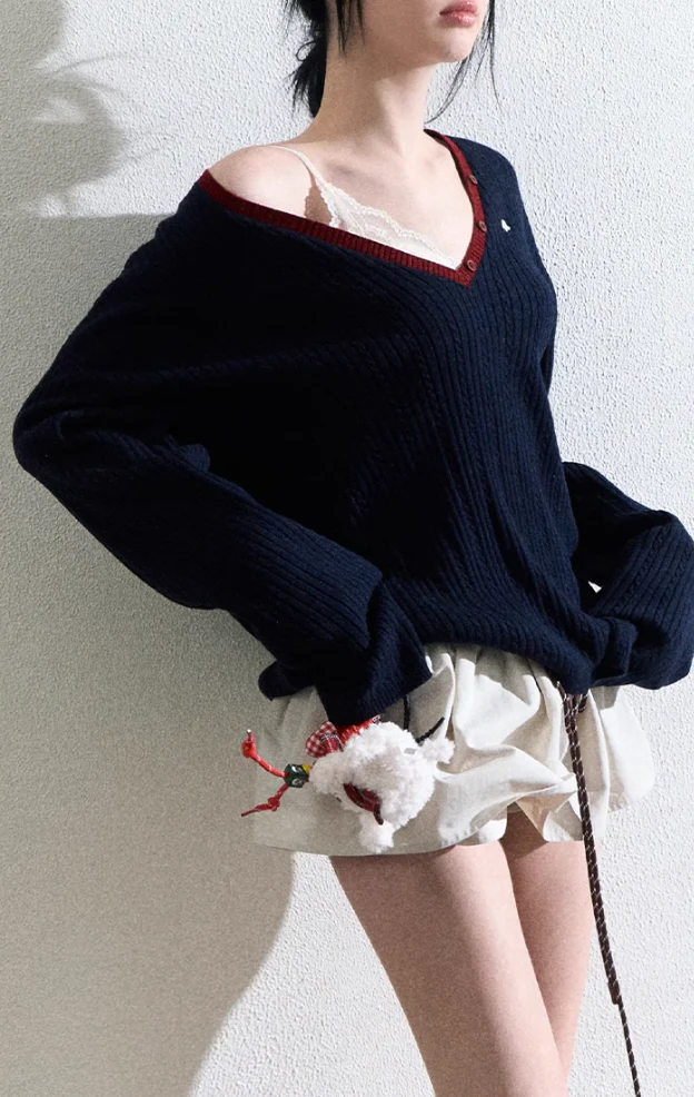 V-Neck Fashion Striped Wool Cable Knit Top - Image 5