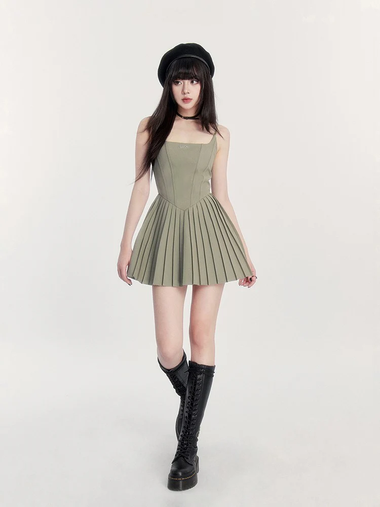 Silhouette three-color classic waist A-line dress - Image 17