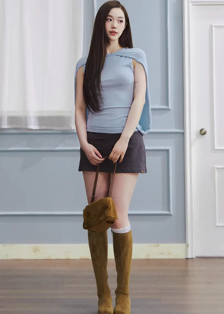Washed Line Denim Mini Skirt - Image 4