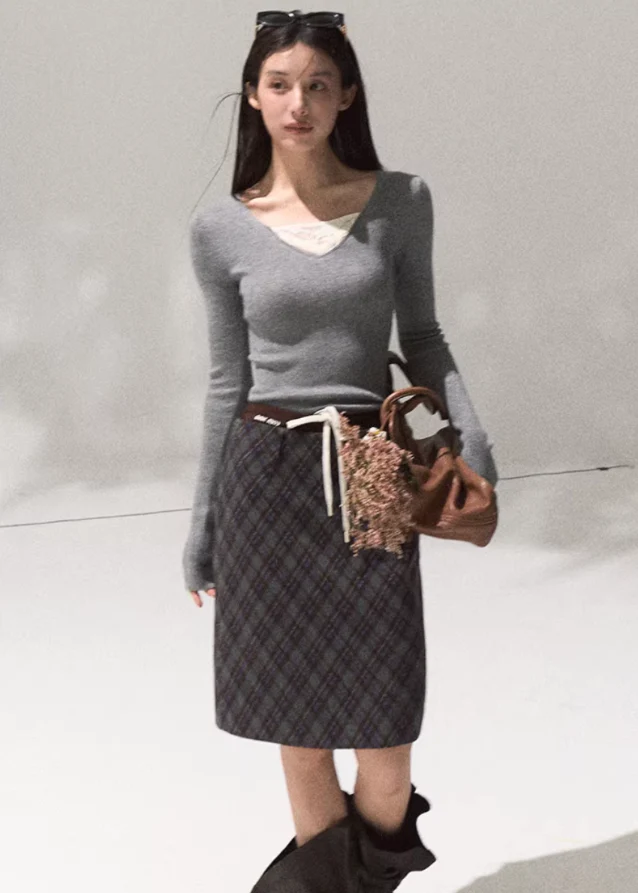 Whisper Lace V-Neck Knit Top - Image 4