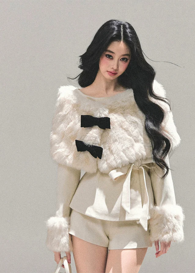 Winter Angel Cloak Suit